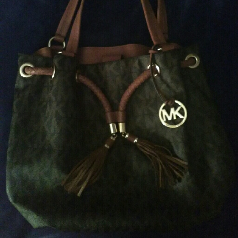 Michael Kors Purse & Wallet